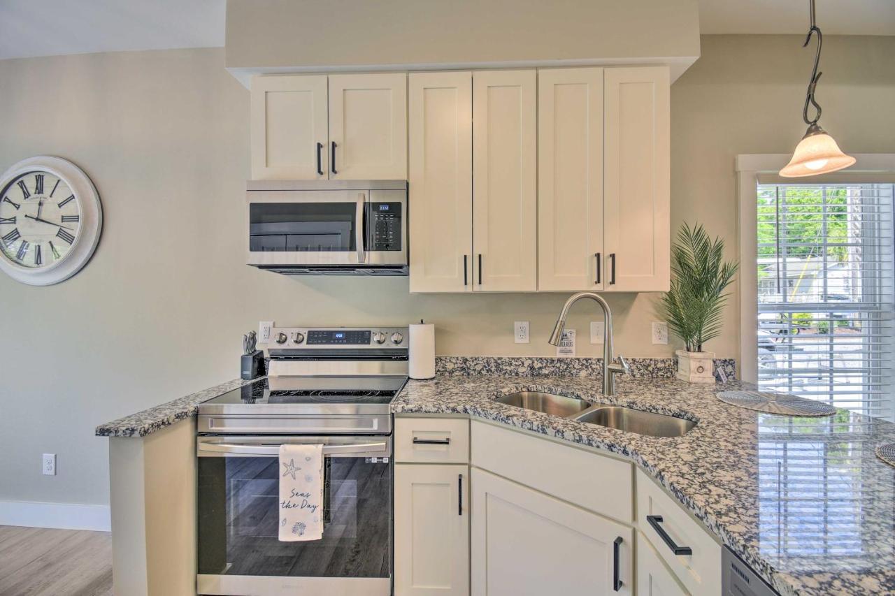 Ocean Isle Beach Home With Shared Lanai And Grill Exterior foto